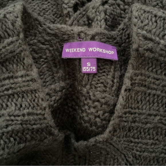 Weekend Workshop Charcoal Floral Sweater 155/75 - Picture 2 of 3